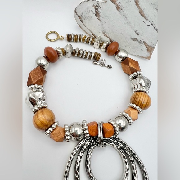 STATEMENT NECKLACE - Picture 5 of 7